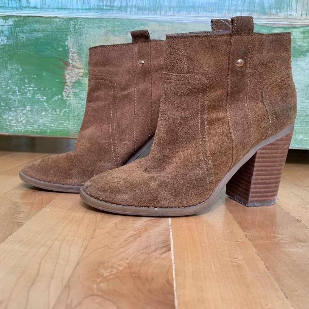 Last Chance👀 Nine West Tan Suede/Leather Block Heel Short Boots Size 5.5